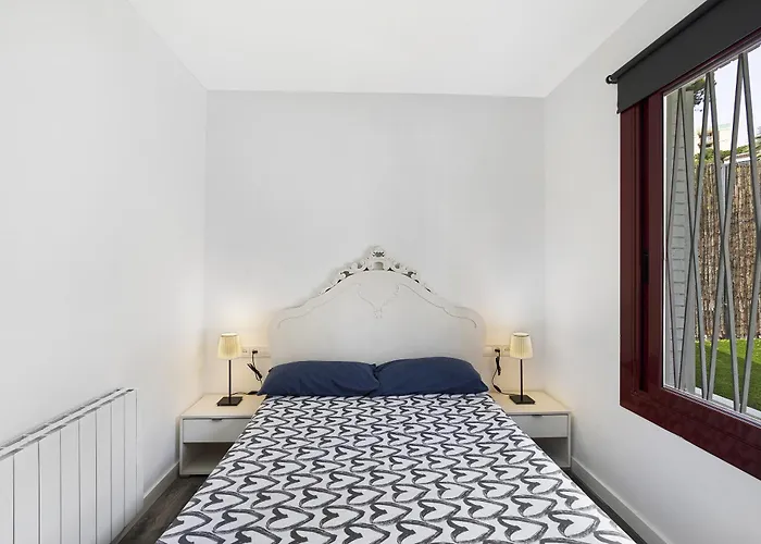 Casa Con Piscina Privada En Sitges Tatil Evi