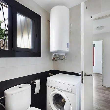 Casa Con Piscina Privada En Sitges 펜션 *